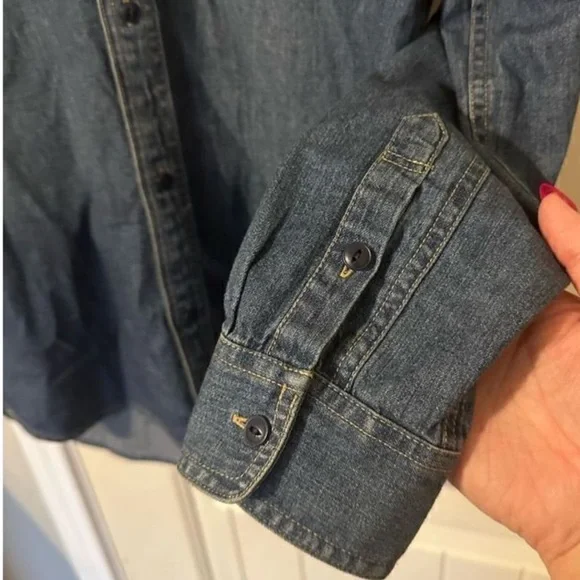 Madewell Classic Blue Denim Shirt - Picture 2 of 5